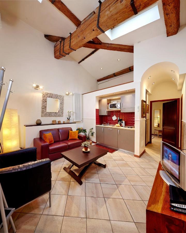 The Flora And Florian Apartments - The Feeling Of Touching The Duomo Florence Buitenkant foto