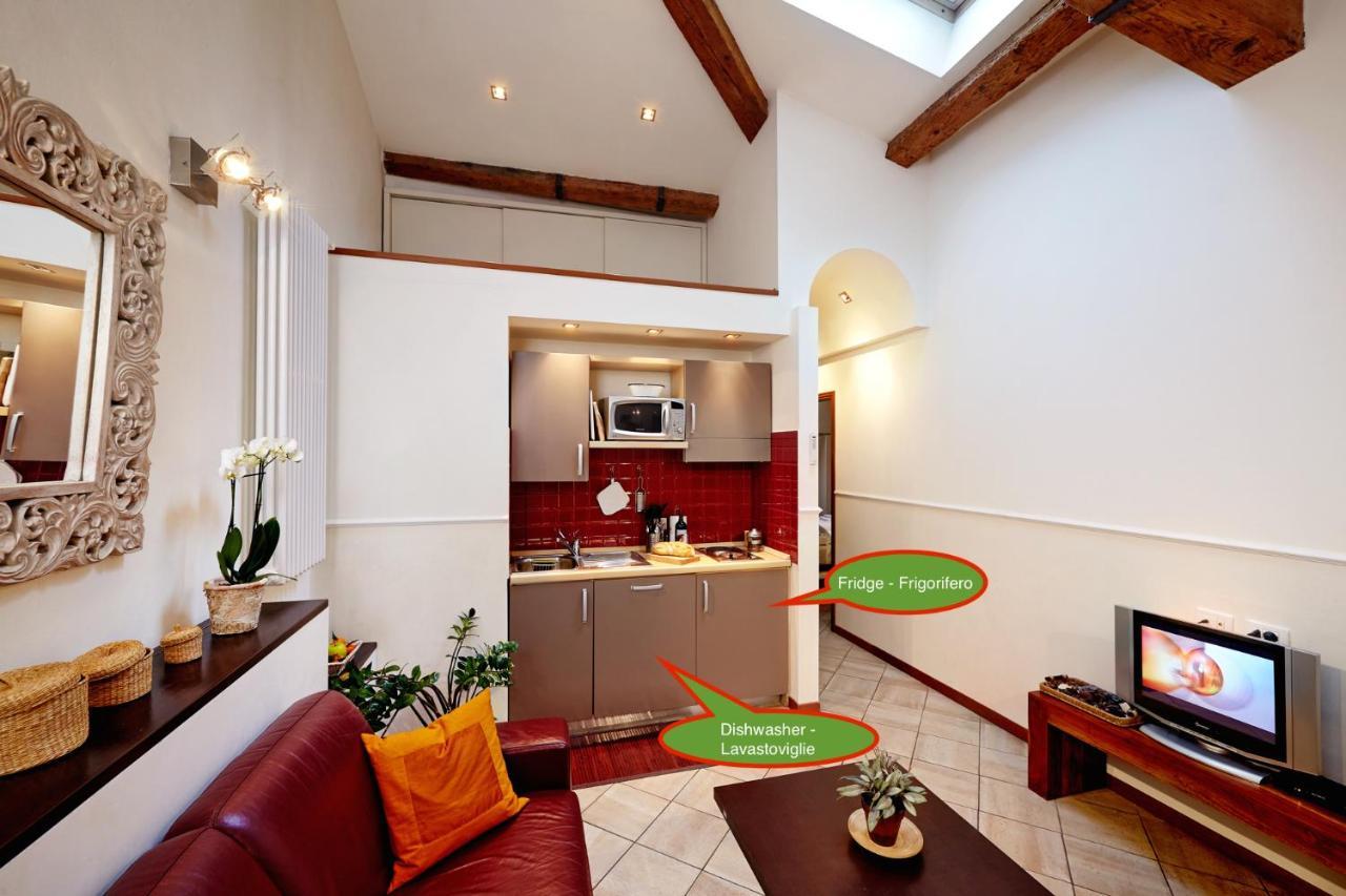 The Flora And Florian Apartments - The Feeling Of Touching The Duomo Florence Buitenkant foto